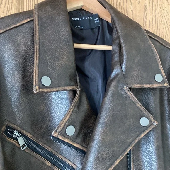ASOS oversized washed faux leather biker jacket - Picture 2 of 4